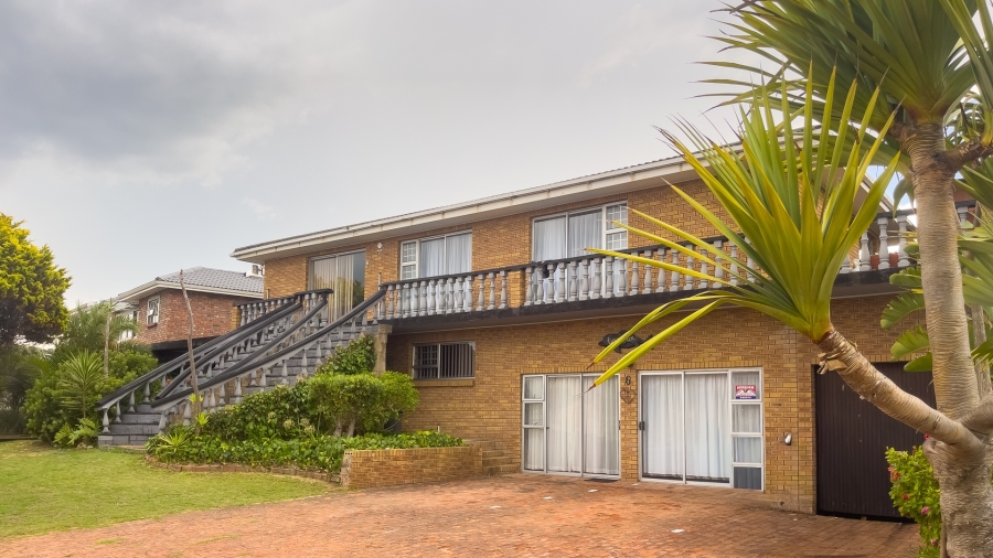 6 Bedroom Property for Sale in Hersham Western Cape